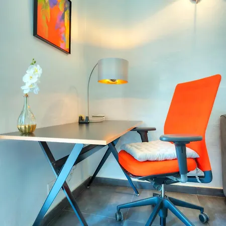 Traditional Townhouse, Terrace Near Valletta Weng1-1